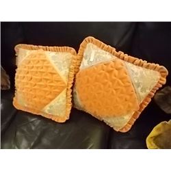 NEW HAND CRAFTED THROW CUSIONS - 2 TTL