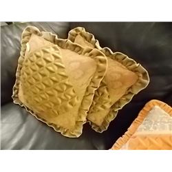 NEW HAND CRAFTED THROW CUSIONS - 2 TTL