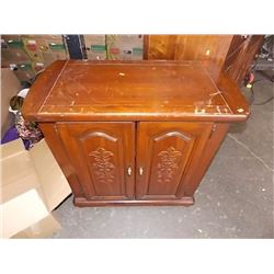 PINE CABINET - 2 DOOR