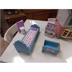 DOLL HOSUE FURNITURE - 4 PC TTL sound in toilet