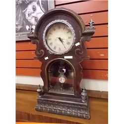 VINTAGE STYLE ORNATE MANTEL CHIME CLOCK