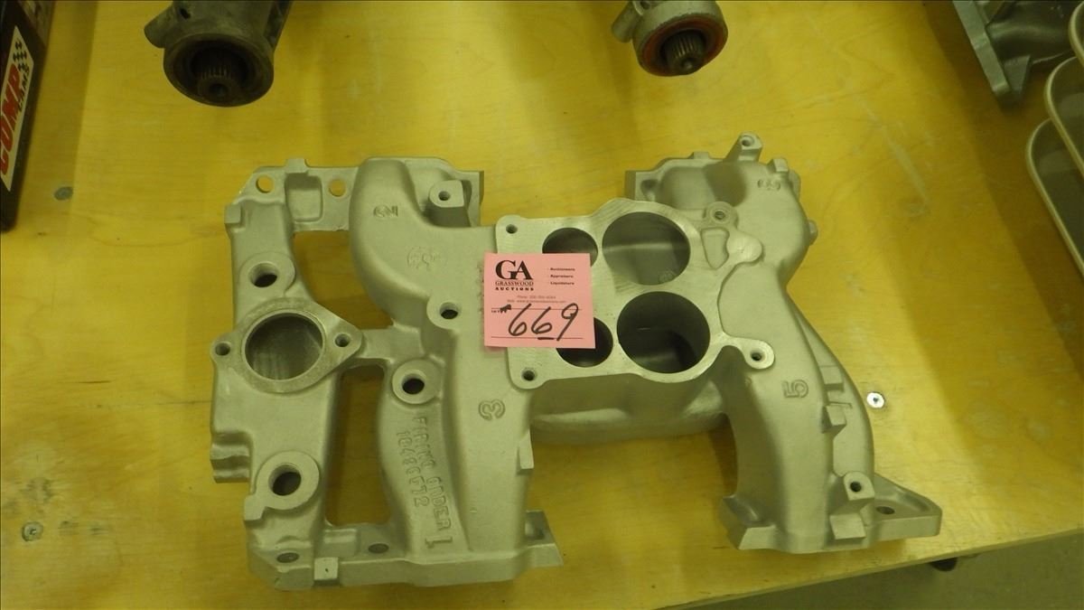 PONTIAC 4 BARREL ALUMINUM INTAKE MANIFOLD