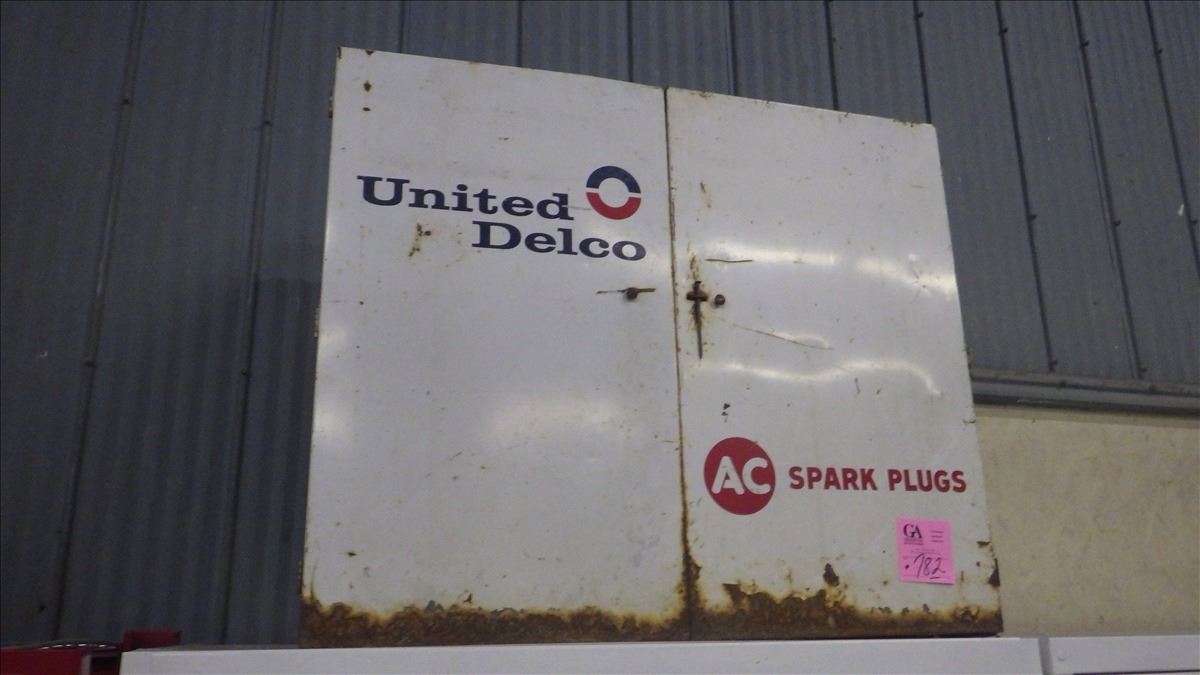 VINTAGE AC DELCO SPARK PLUG