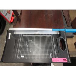 Royal DC20 Paper Cutter
