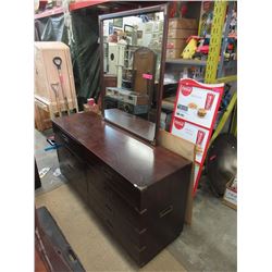 8-Drawer Dresser with Mirror