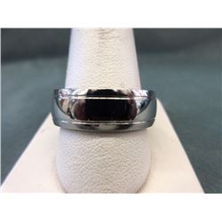 Man's Titanium Band Ring