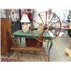 Image 1 : Large Vintage Spinning Wheel