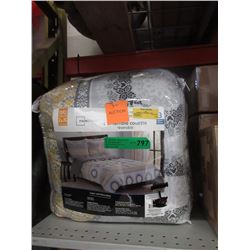 Double/Queen Comforter Set