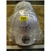 Image 1 : 12 NEW NEWERA WHITE BASEBALL CAPS