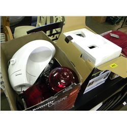 ICOFFEE MACHINE/BOX OF MISC KITCHEN ACC.