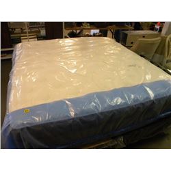 NEW KINGSDOWN PILLOWTOP KING SIZE MATTRESS WITH BOXSPRINGS