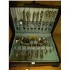 Image 1 : STAINLESS SILVERWARE IN CASE