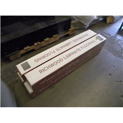 4 BOXES OF LAMINATE FLOORING 18.96 SQFT