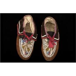 Iroquois Pony Beaded Moccasins ca. 19