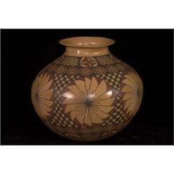 Fine Line Mata Ortiz Pottery by Migue