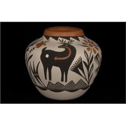 Pueblo Pottery Olla 11"x 10" Fine Con