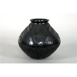 Mata Ortiz Pottery Olla 11" D. 10" H.