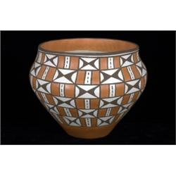 Acoma Pueblo Pottery Olla 10"x 8" Fin