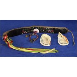 Beaded Chocker on Velvet with Clam Sh