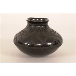 Fine Line Mata Ortiz Pottery by Jeron