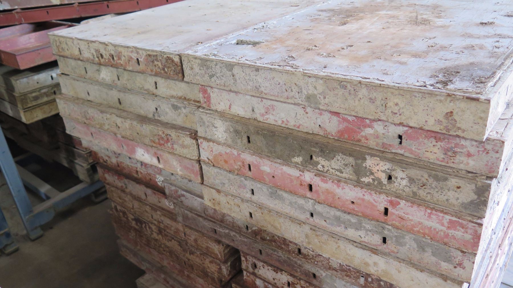 Pallet of Symons Concrete Wall Forms Steel Ply Panels Oahu Auctions