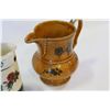 Image 3 : 2 ENGLISH CERAMIC PITCHERS