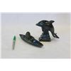 Image 1 : CANADIAN ARDVARK ESKIMO CARVING AND STONE DOLPHIN