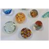 Image 3 : LOT OF ART GLASS PAPER WEIGHTS