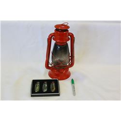 LANTERN AND CASED POCKET KNIFE SET