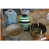 Image 1 : LOT OF POTTERY VASES AND CENTER BOWLS