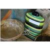 Image 2 : LOT OF POTTERY VASES AND CENTER BOWLS