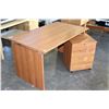 Image 1 : MAPLE DESK AND ROLLING FILE CABINET