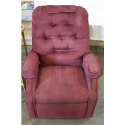 UPOLSTERED LIFT CHAIR