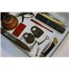 Image 3 : LOT OF COLLECTIBLE LOCKS KEYS AND COPPER OIL CAN