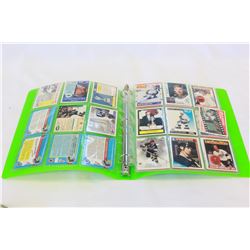 BINDER OF WAYNE GRETZKY CARDS