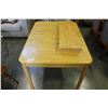 Image 2 : PINE DINING TABLE WITH LEAF