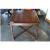 Image 1 : CANADIAN MADE SQUARE OAK TABLE