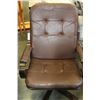 Image 1 : BROWN LEATHER SWIVEL ROCKER