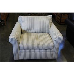 ROWE FURNITURE OVERSIZED CHAIR