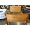 Image 2 : QUEEN SIZE PINE SLEIGH BED FRAME