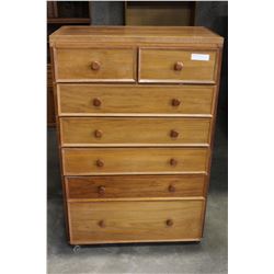 7-DRAWER MAPLE DRESSER