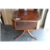 Image 1 : VINTAGE 2-TIER PARLOR TABLE WITH LEATHER INSERT