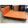 Image 2 : MODERN QUEENSIZE BEDFRAME