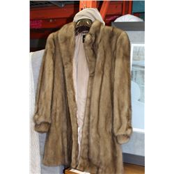 CANADIAN ALEXANDOR FUR COAT
