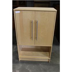 MAPLE 2-DOOR CABINET