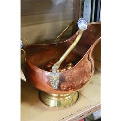 BOX OF COPPER WARE