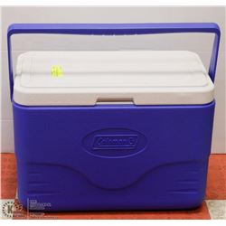 MEDIUM SIZE COLEMAN COOLER - BLUE &