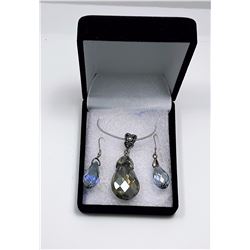 #7 - BRIOLETTE CUT SWAROVSKI PENDANT & CHAIN