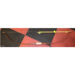 JUNIOR LONGBOW AND TWO ARROWS