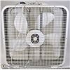 Image 1 : 4 SPEED SQUARE FLOOR FAN